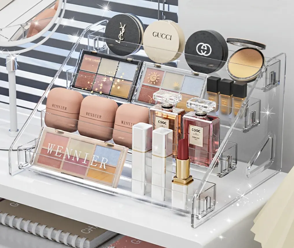 Lipstick & Lip Products